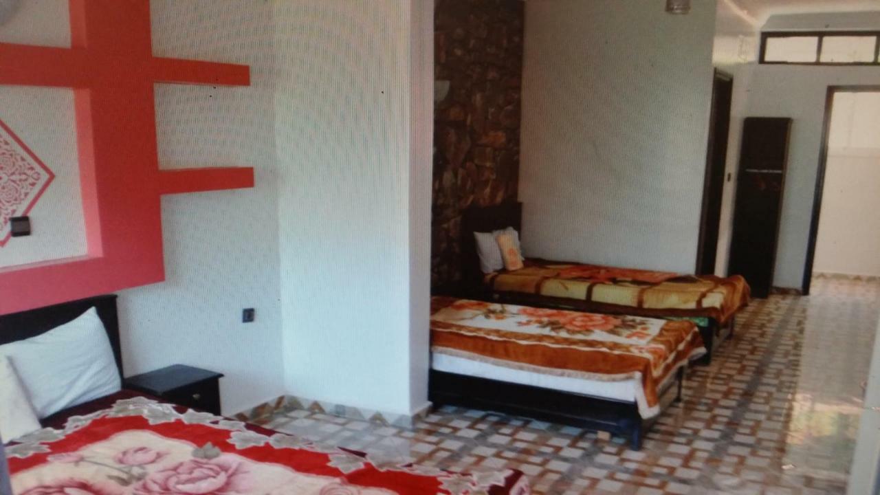Auberge Bab Imouzer Tagherat Anekrim Exteriör bild